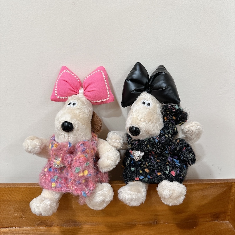 《12251》毛海款毛衣蝴蝶結掌門狗吊飾