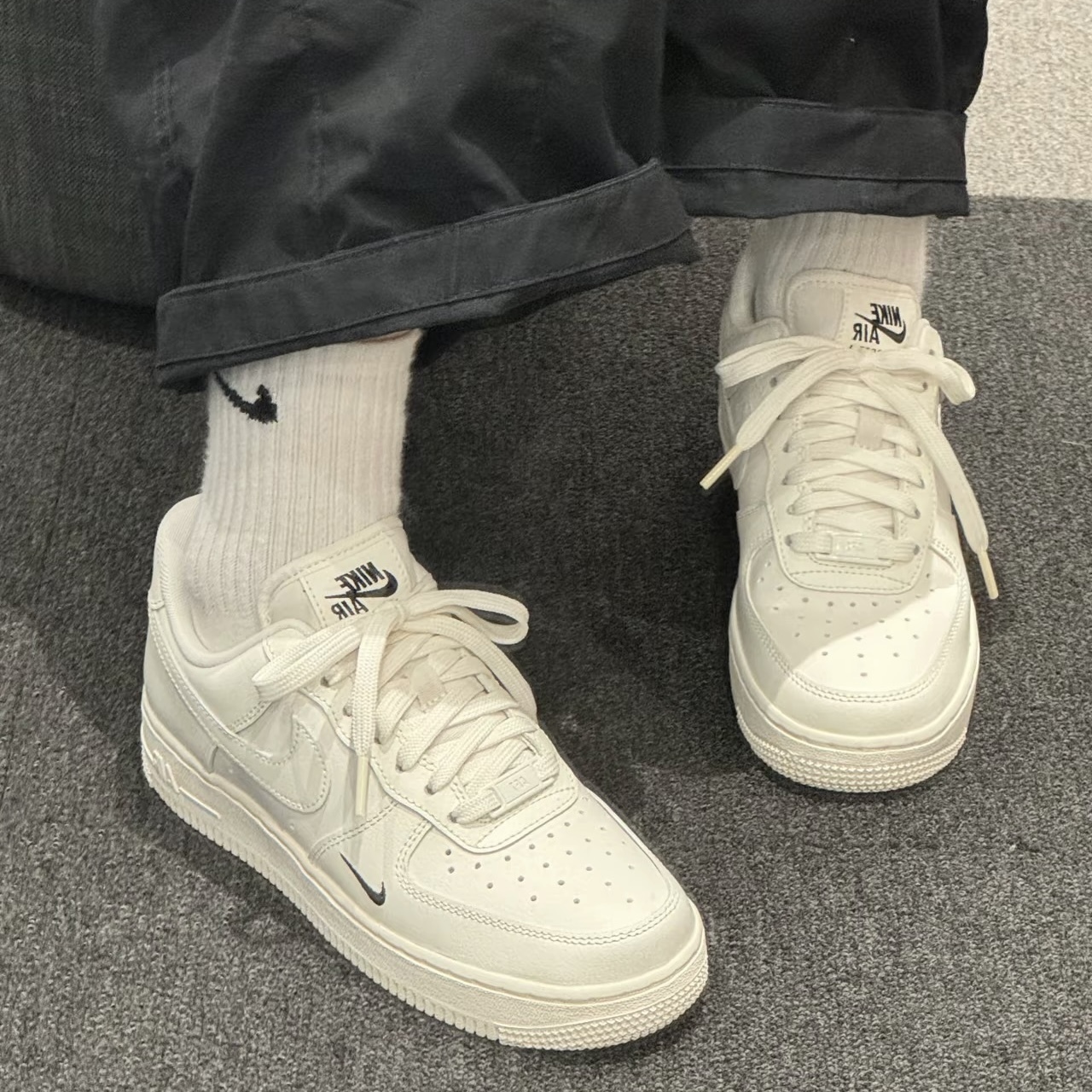 NIKE AIR FORCE 1'07 奶油白 刺繡小黑勾 米白 厚底 休閒鞋 女鞋 HF1058-133