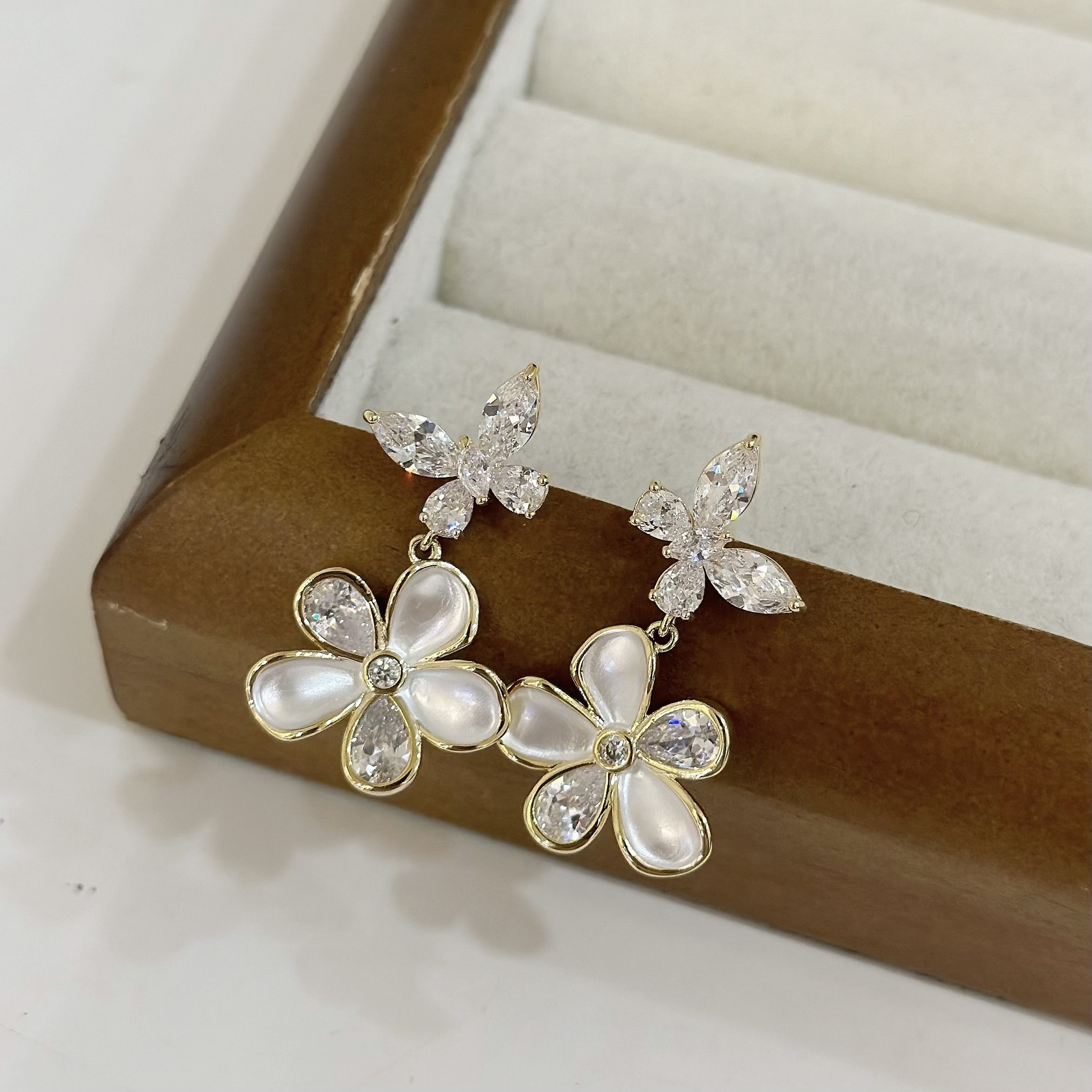 54排鑽蝴蝶貝殼花朵垂吊