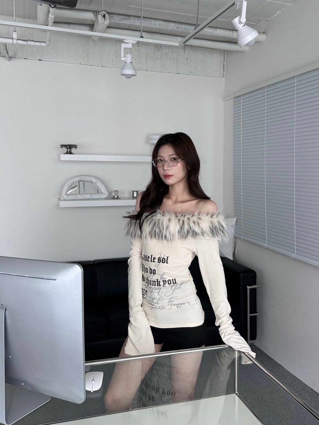 聖誕辣妹❄️一字肩毛領修身上衣