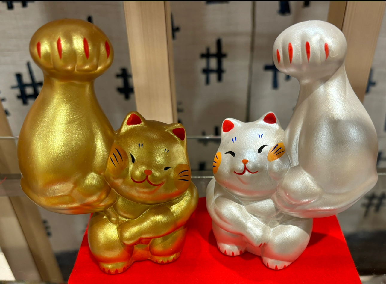 【預購】J1226901 超級無敵肌肉招財貓 金銀組合