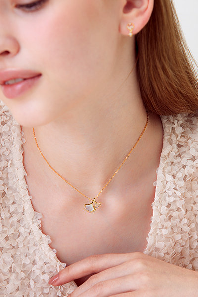 閃耀貝片銀杏吊墜項鍊