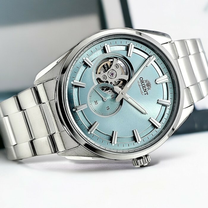 萬年鐘錶 - 東方錶  ORIENT  SEMI-SKELETON系列  冰藍半鏤空機械男錶  RA-AR0009L 錶徑 : 40.8mm