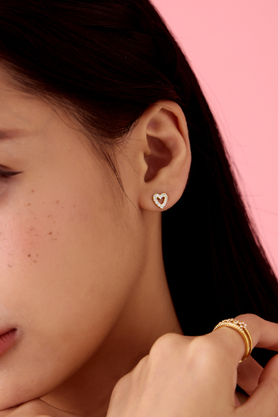 【925純銀】迷你愛心鋯石。銀針耳環