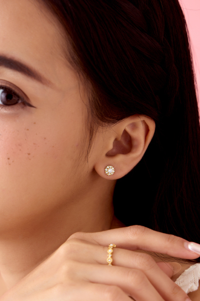 【925純銀】立體雪花鋯石。銀針耳環