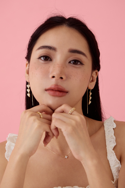 唯美愛心串接。銀針耳環