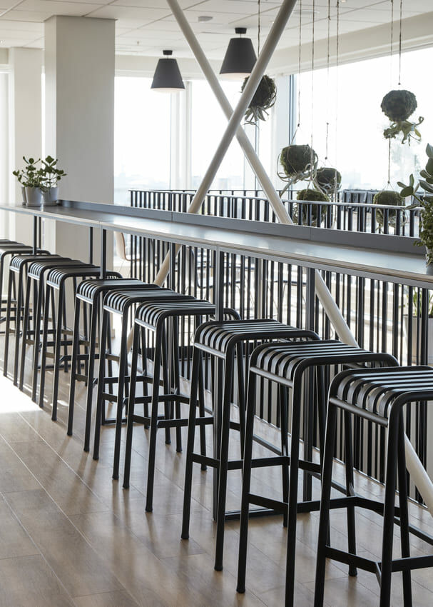 Palissade Bar Stool / 格柵高腳椅