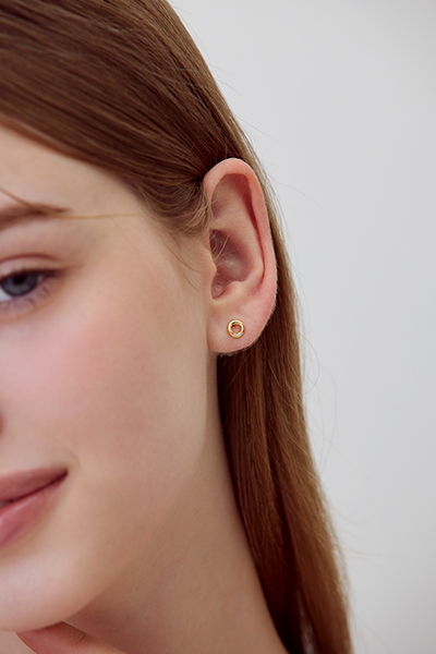 迷你亮鑽圈圈。銀針耳環