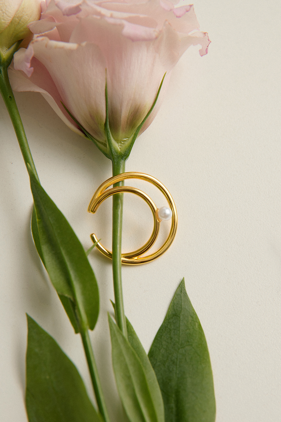 雙圈造型珍珠耳骨夾(單支)