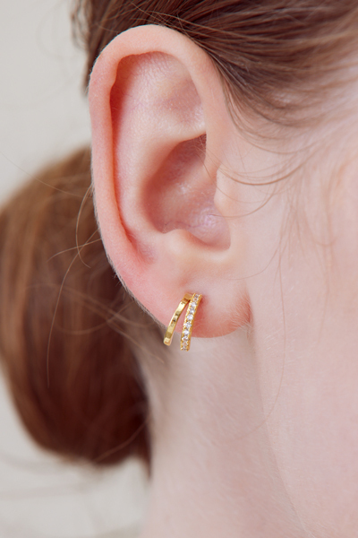 鑲鑽C型層次。夾式耳環(金)