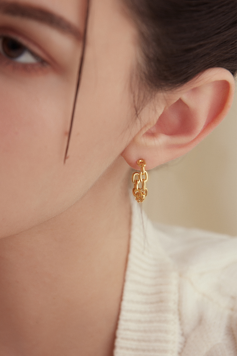 經典鎖鏈C型。銀針耳環(金)