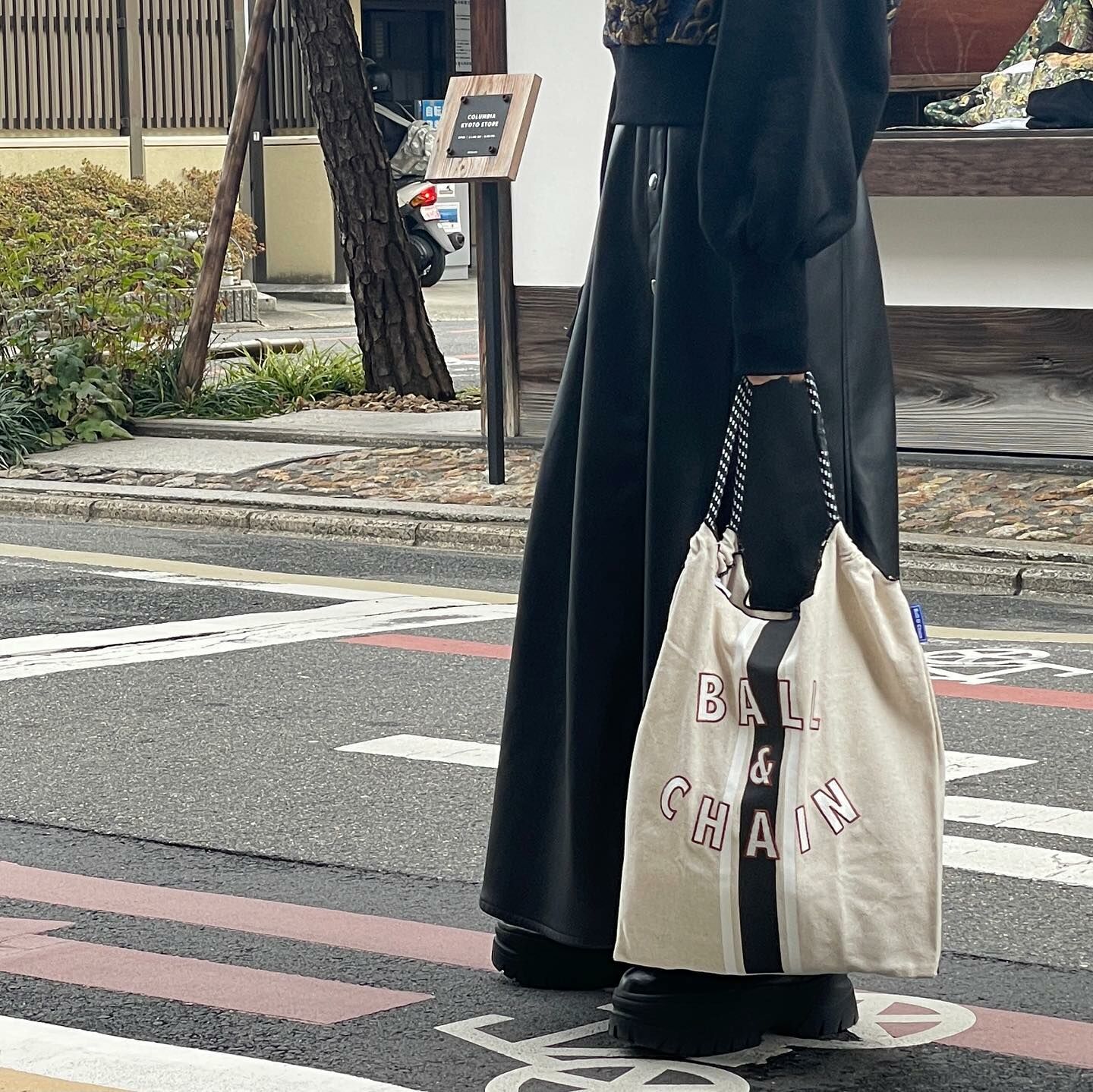 Ball＆Chain 刺繡環保購物袋 L號 - 白/黑 (30111901)