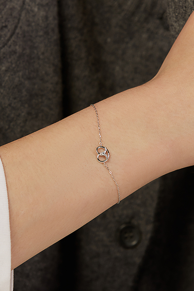 【925純銀】蝴蝶餅鑲嵌鋯石手鍊(銀)