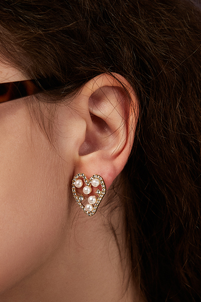 法式鏤空愛心珍珠。銀針耳環