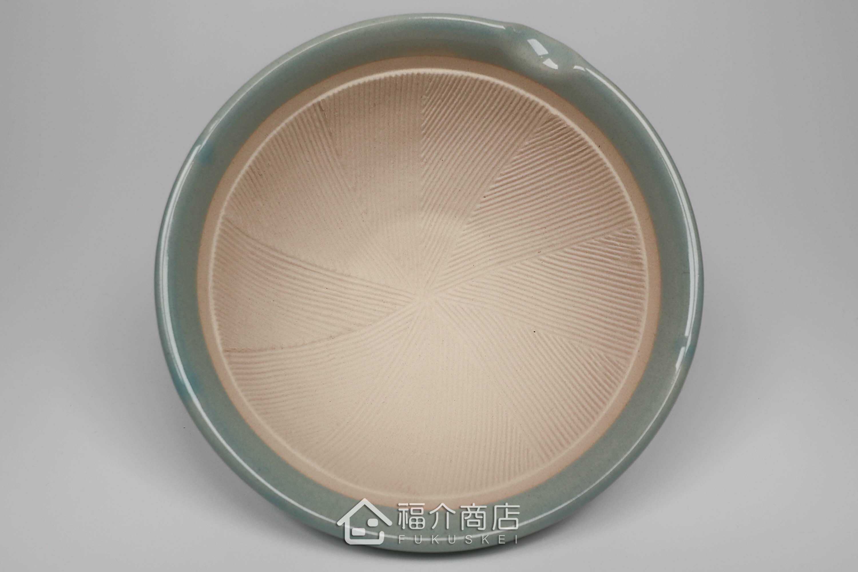 將食材搗碎研磨用的研磨缽、研磨板、竹刷與木杵的4件組合