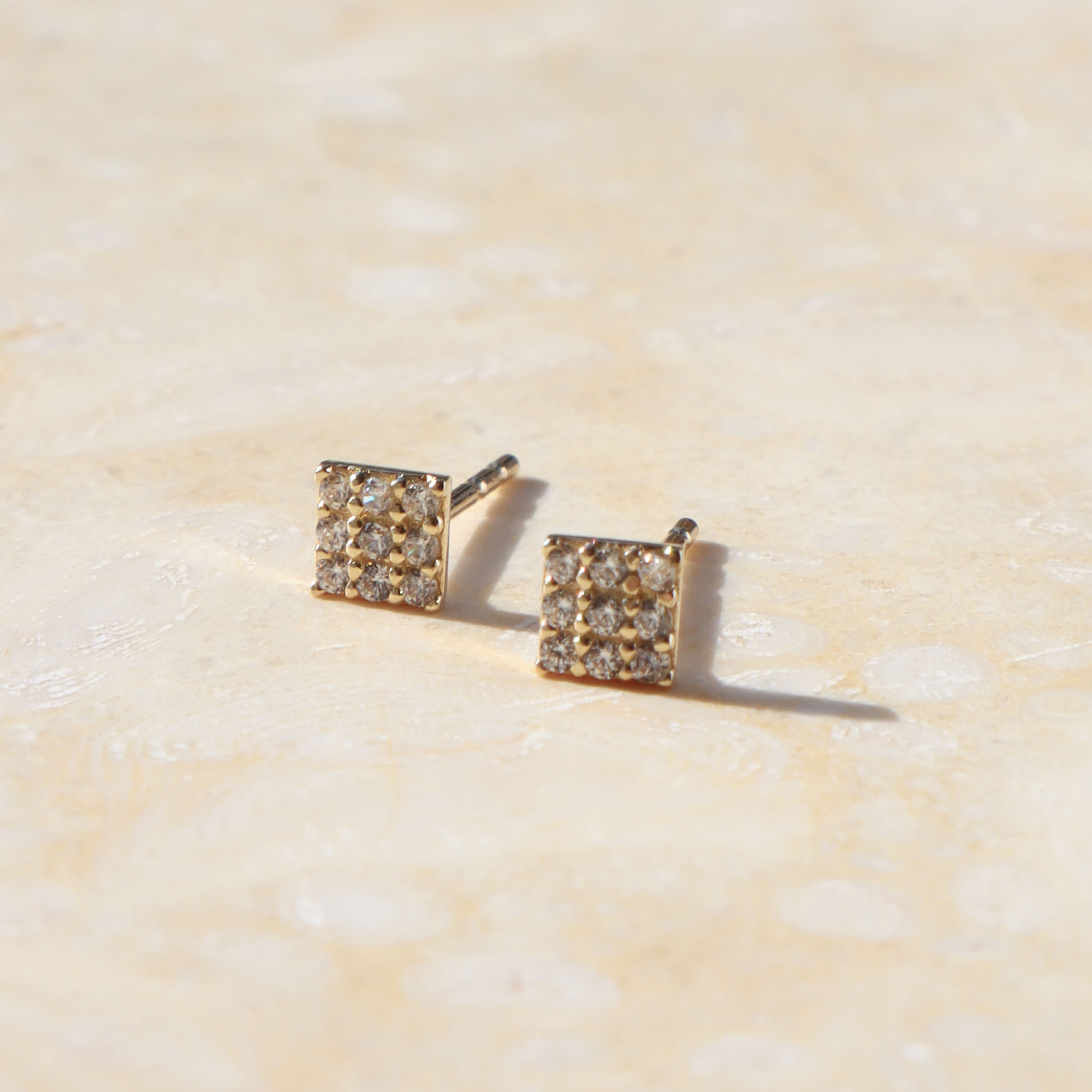 10K/滿鑽小方塊耳環