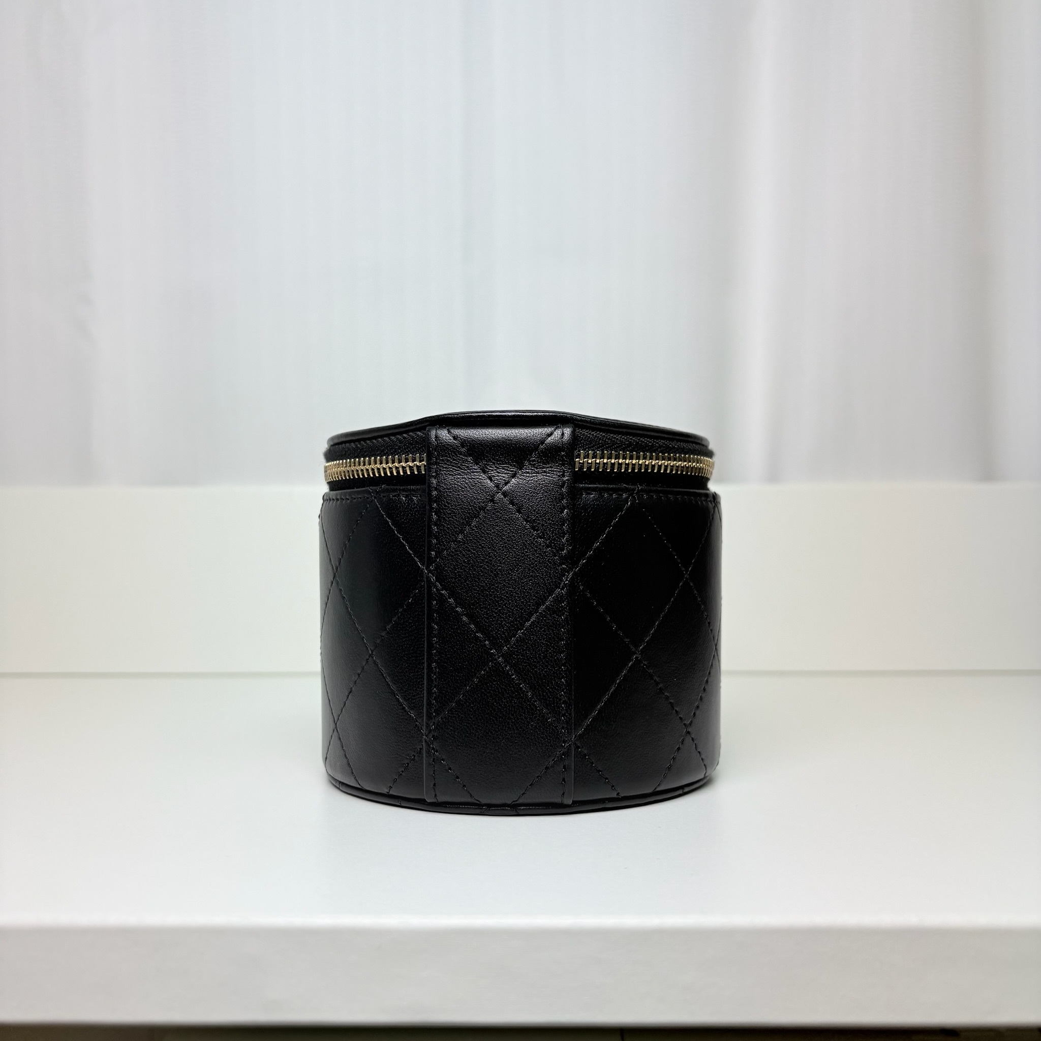 Chanel Bucket Vanity Case with Chain - Black / Ghw