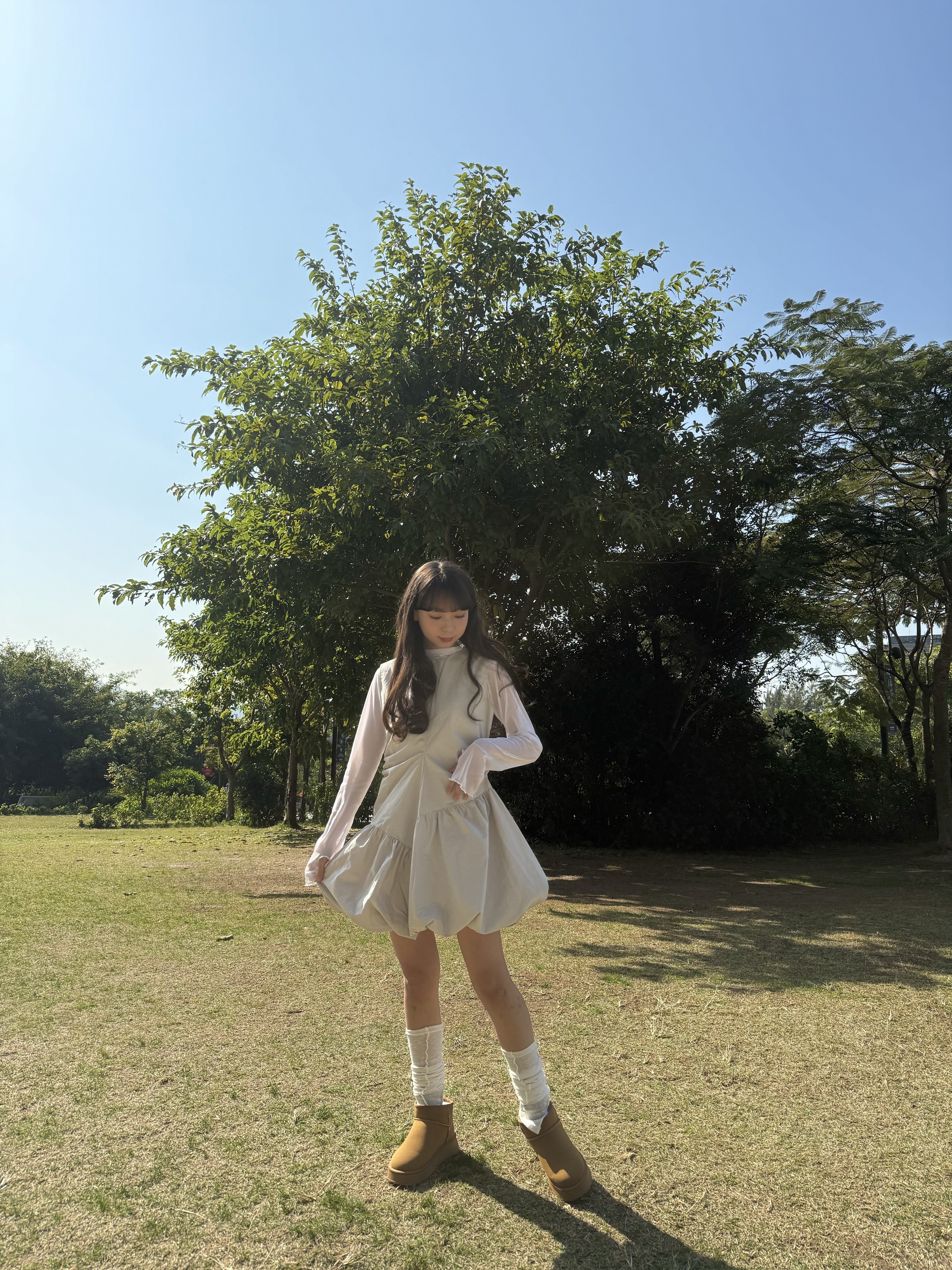 [兩色入] 修腰皺摺泡泡連身裙( Beige )