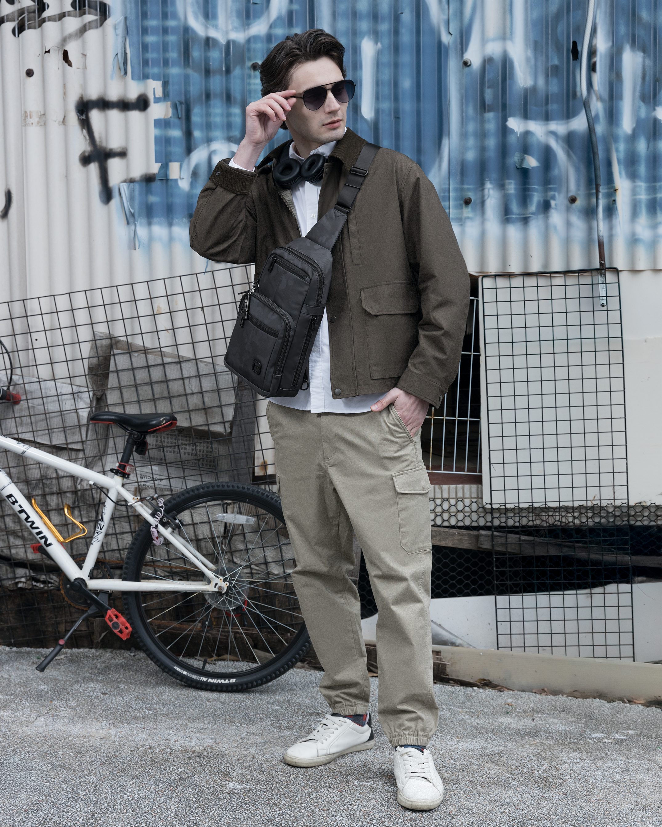 TOPIC 斜跨包 BAP2315