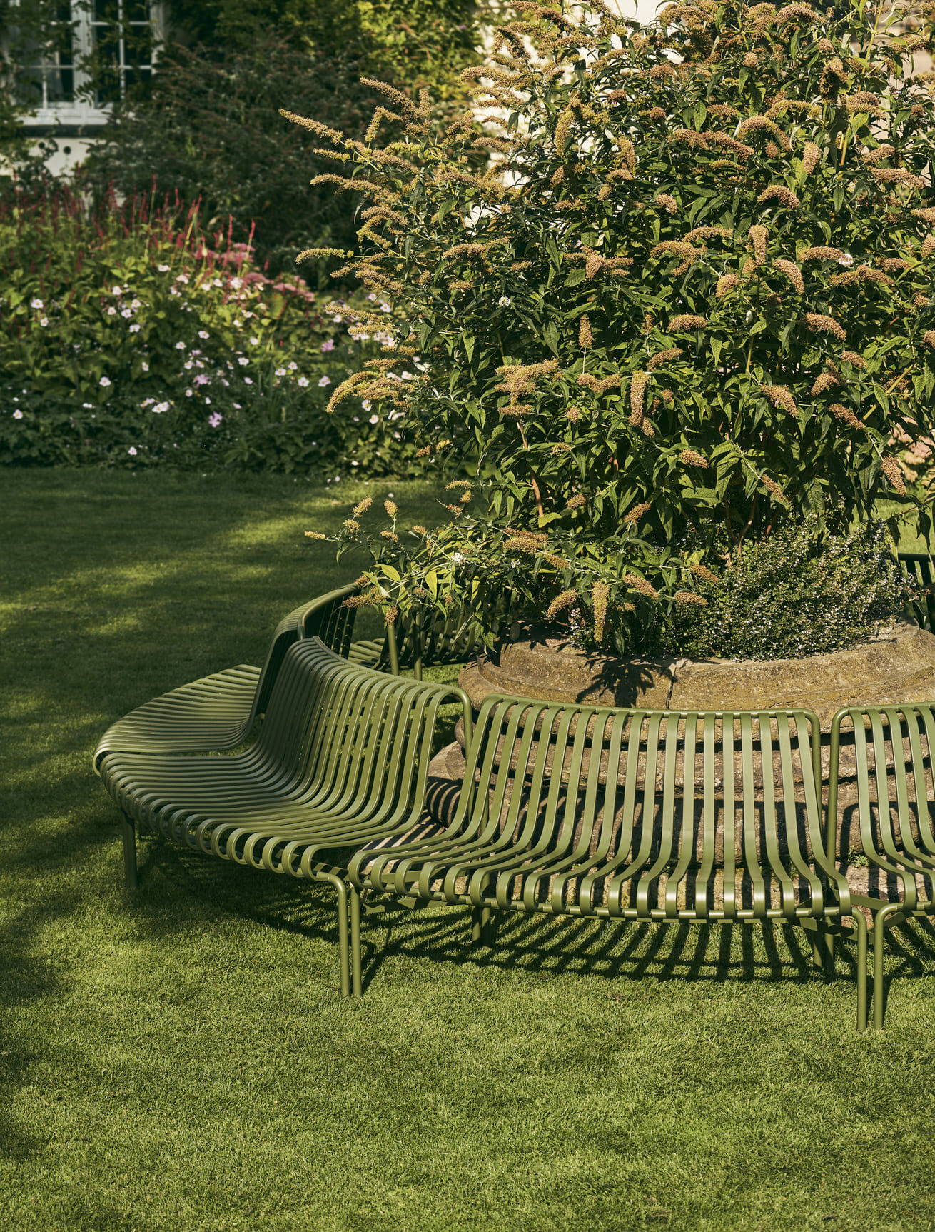 Palissade Park Dining Bench Out / 格柵公園餐凳