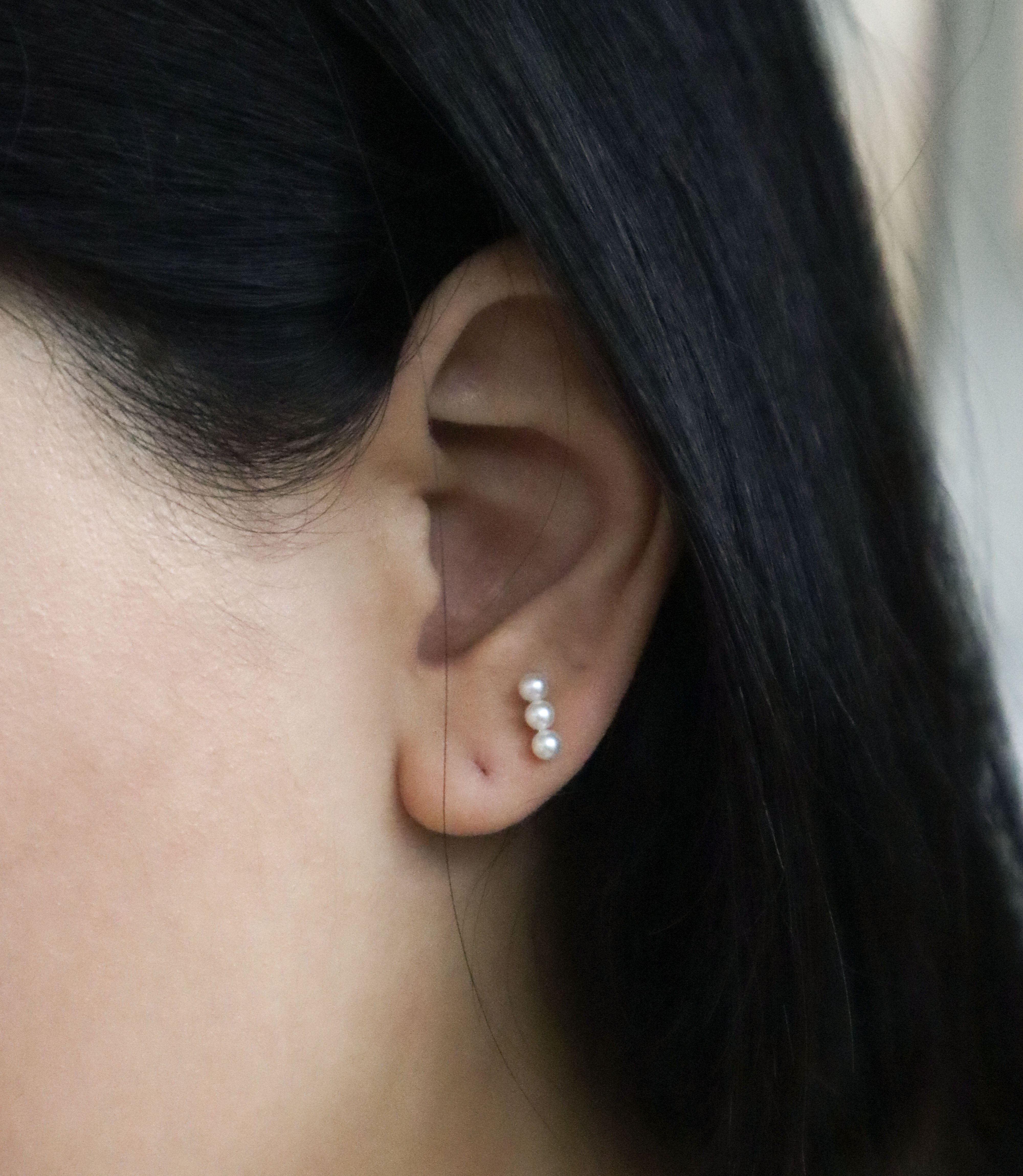 10K/排列珍珠耳環