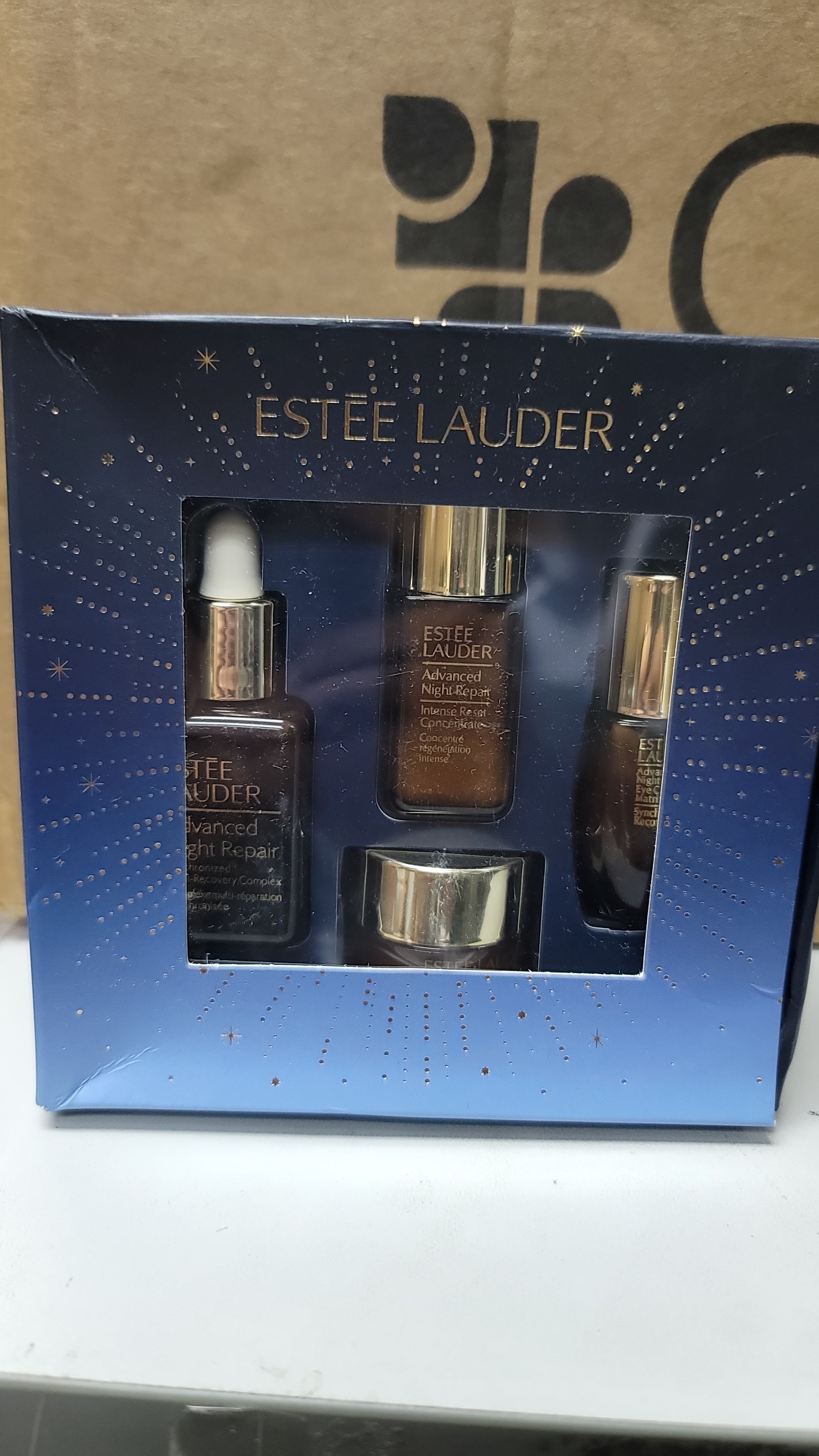 ca16427**  ESTEE