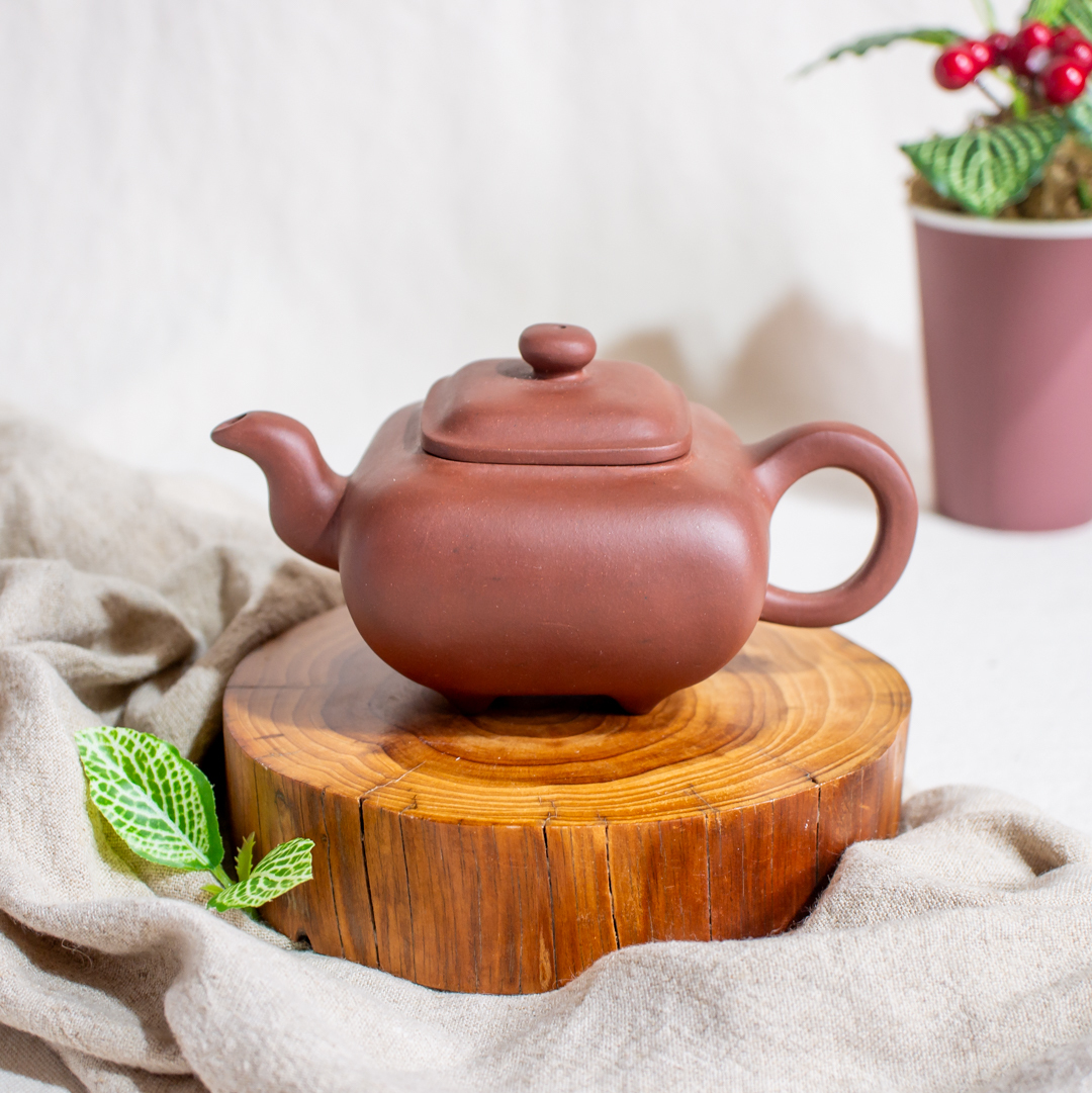 Handmade Chuanlu Teapot (2 colors)