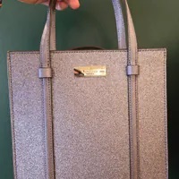 [S] KATE SPADE KI959 KENZIE GLITTER MIXED M MINI TOTE,CANDIED FL, 196021555183 (SKS1440)