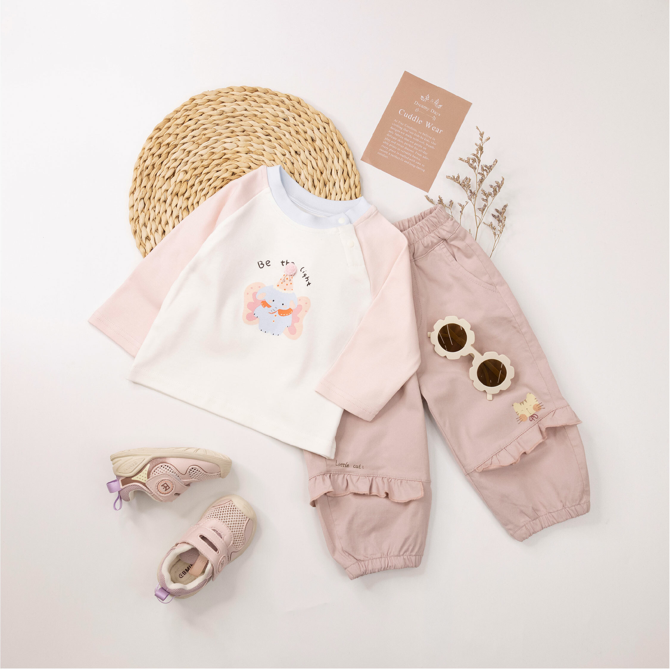 【H55002】粉彩小象拼袖設計上衣/內搭衣