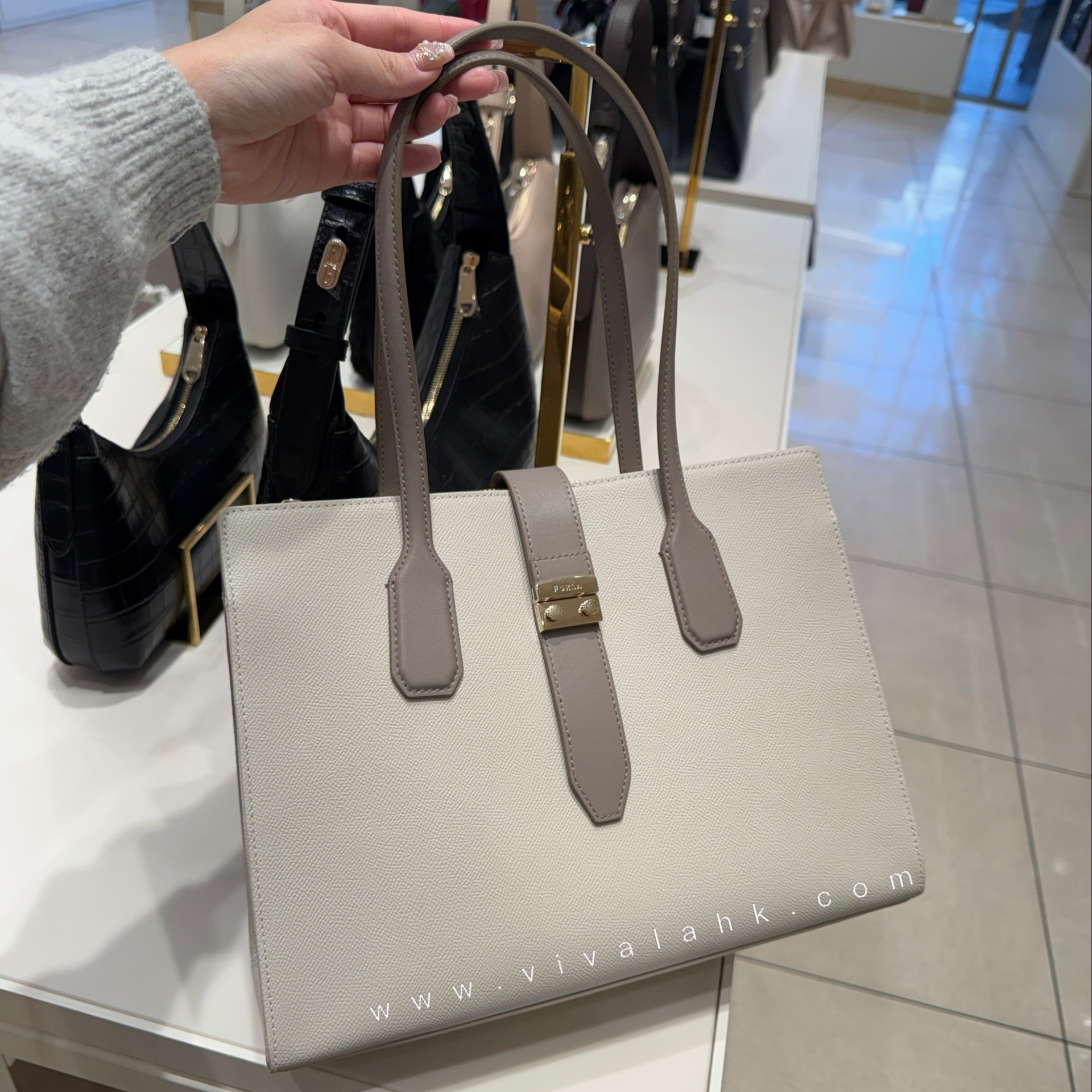 Furla - Metro Tote (M) (WB01623 BX3588)