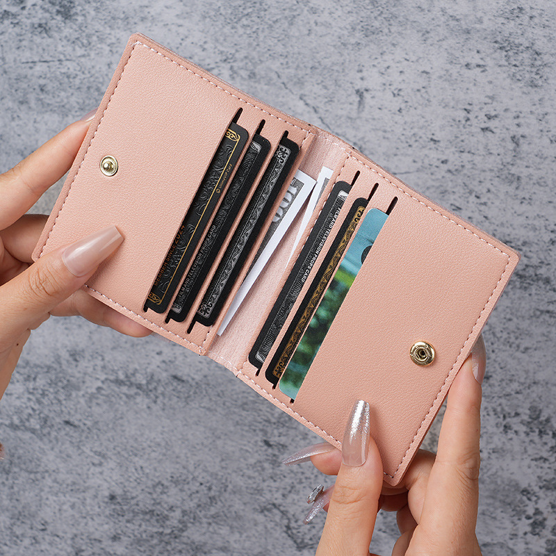 Simple Deisgn Foldable Wallet