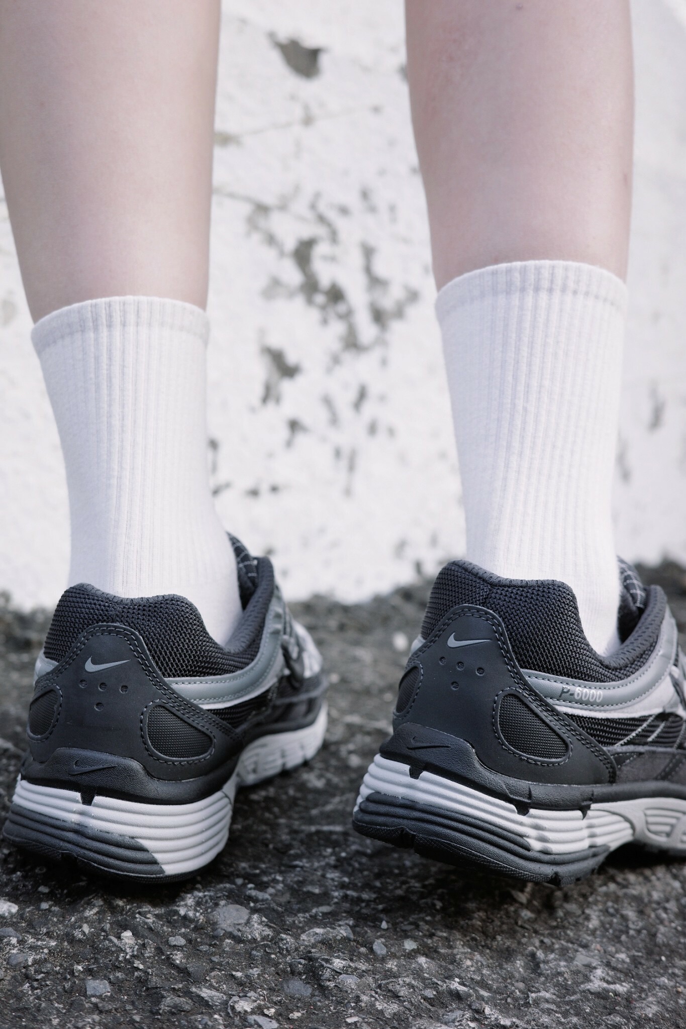 Nike P-6000 黑灰銀hq3818-001