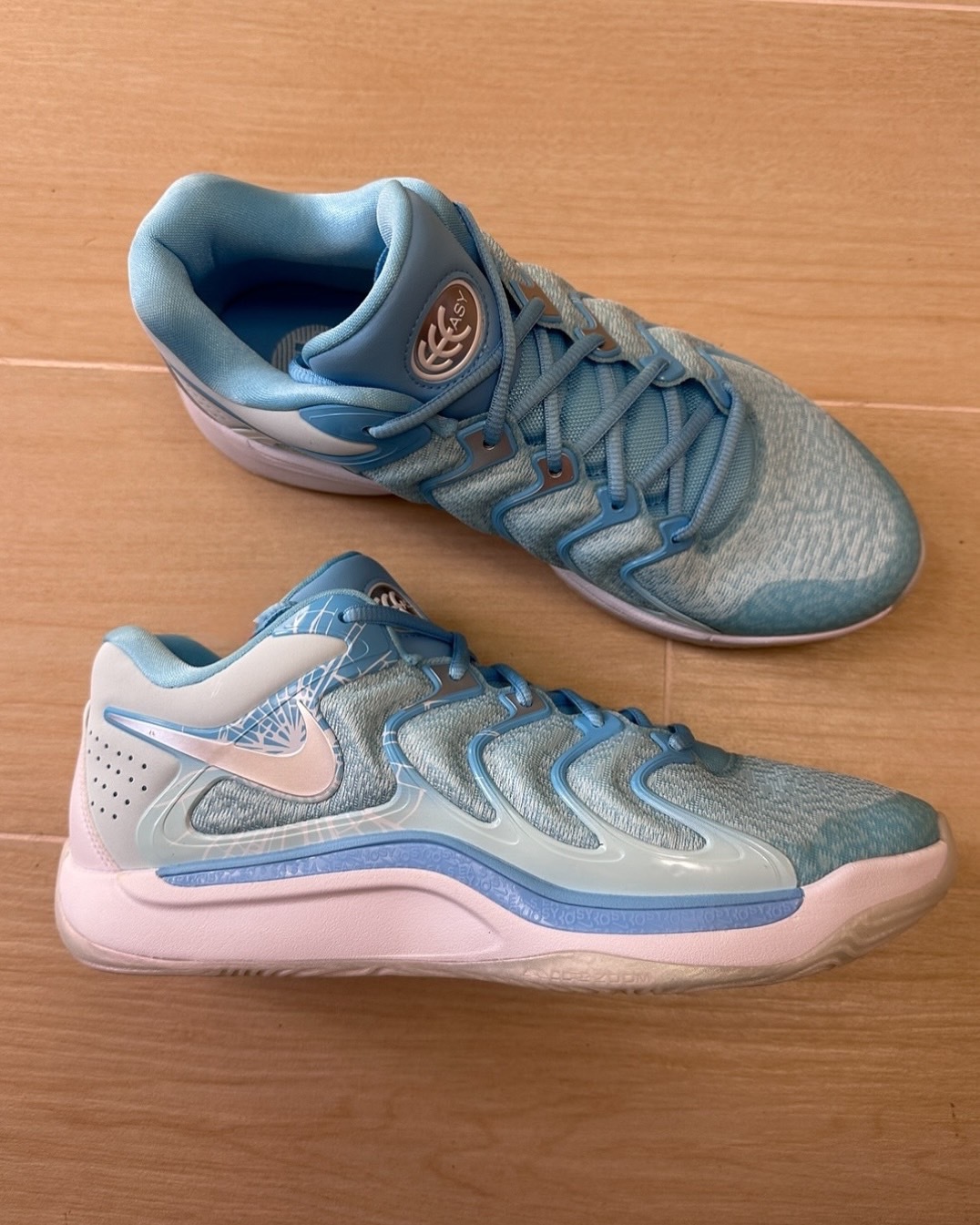 Nike KD 17 EP ''Christmas'' 杜蘭特聖誕節男款水藍籃球鞋FZ1526-400