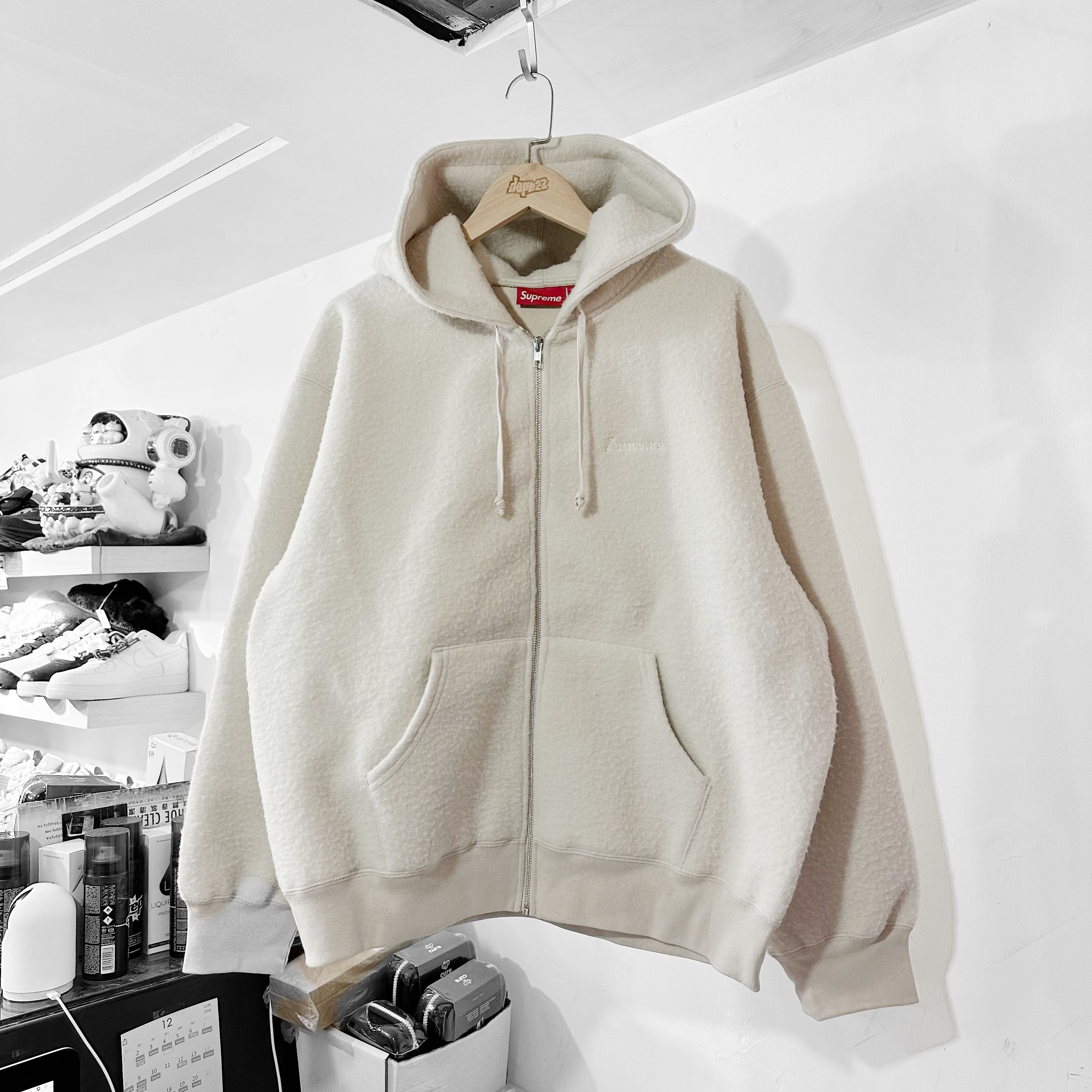 SUPREME FW24 Pilled Zip Up Hooded Sweatshirt Stone拉鏈外套