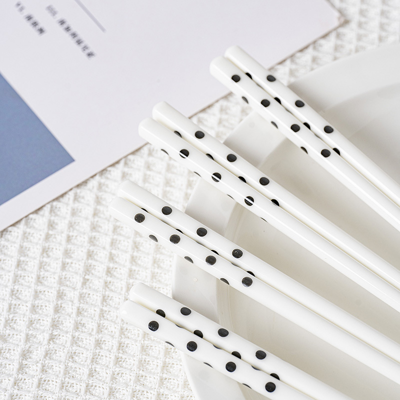 《5450》可愛笑臉陶瓷筷子湯匙禮盒組