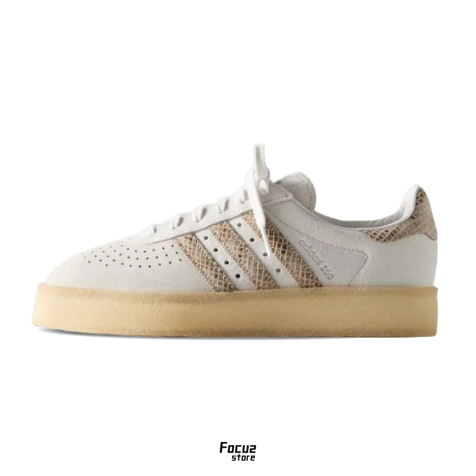 【Focus Store】預購 Kith Ronnie Fieg x Clarks x 8th Street x Adidas AS350 "Kithmas" 沙色 蛇紋 JS1712