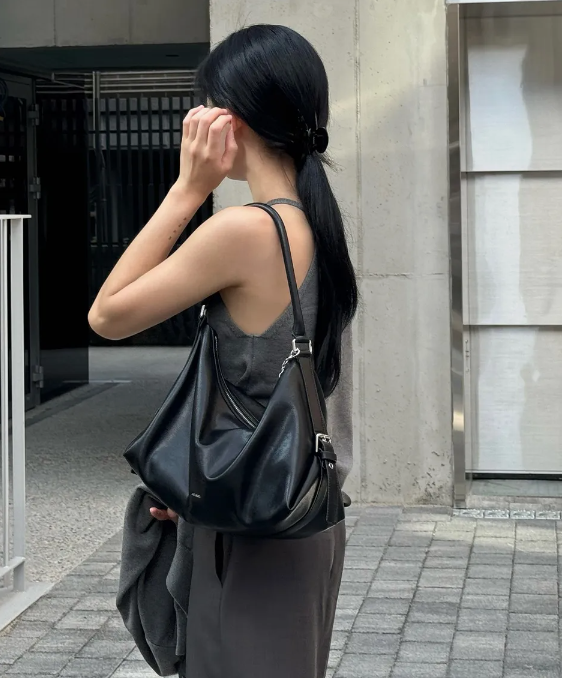 Stand Oil - Mushy Bag (Black)