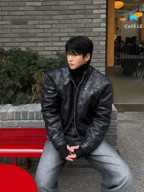 皺褶皮革羽絨外套