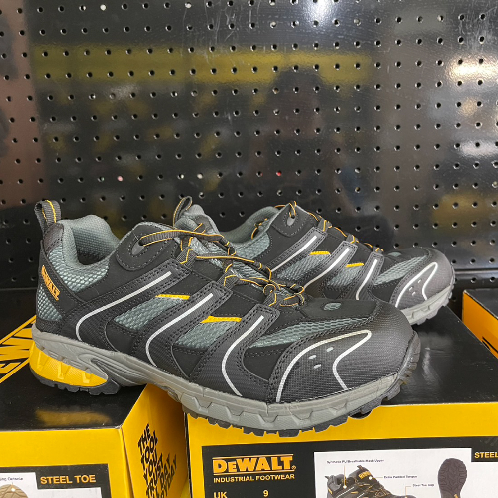 得偉 Cutter安全鞋 黑色 UK8 - 12 請備註尺寸