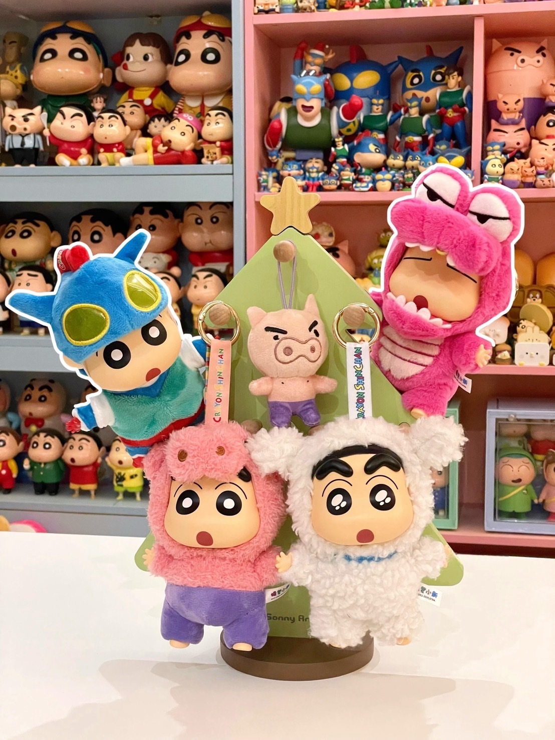 蠟筆小新 正版授權 換裝派對系列 糖膠毛絨公仔 吊飾 鑰匙圈 4+1款(任買兩件711免運)/預購