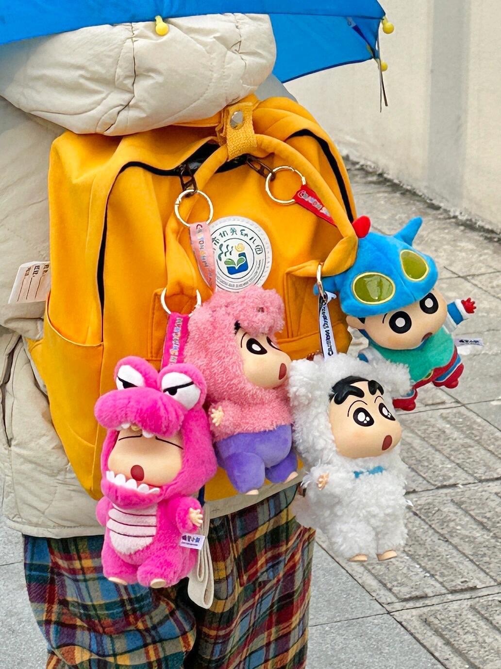 蠟筆小新 正版授權 換裝派對系列 糖膠毛絨公仔 吊飾 鑰匙圈 4+1款(任買兩件711免運)/預購