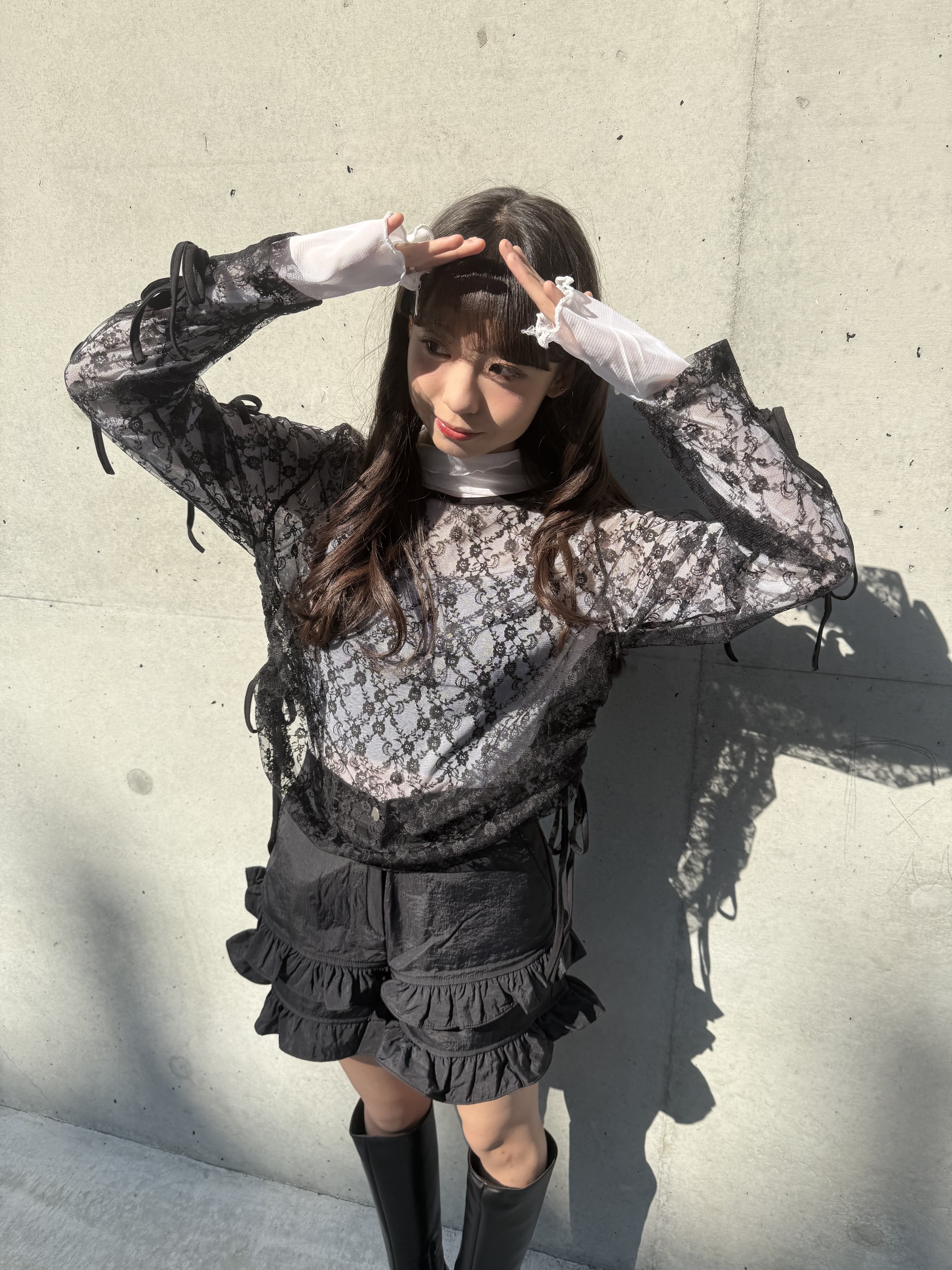 索索料RUFLLE褲邊短褲