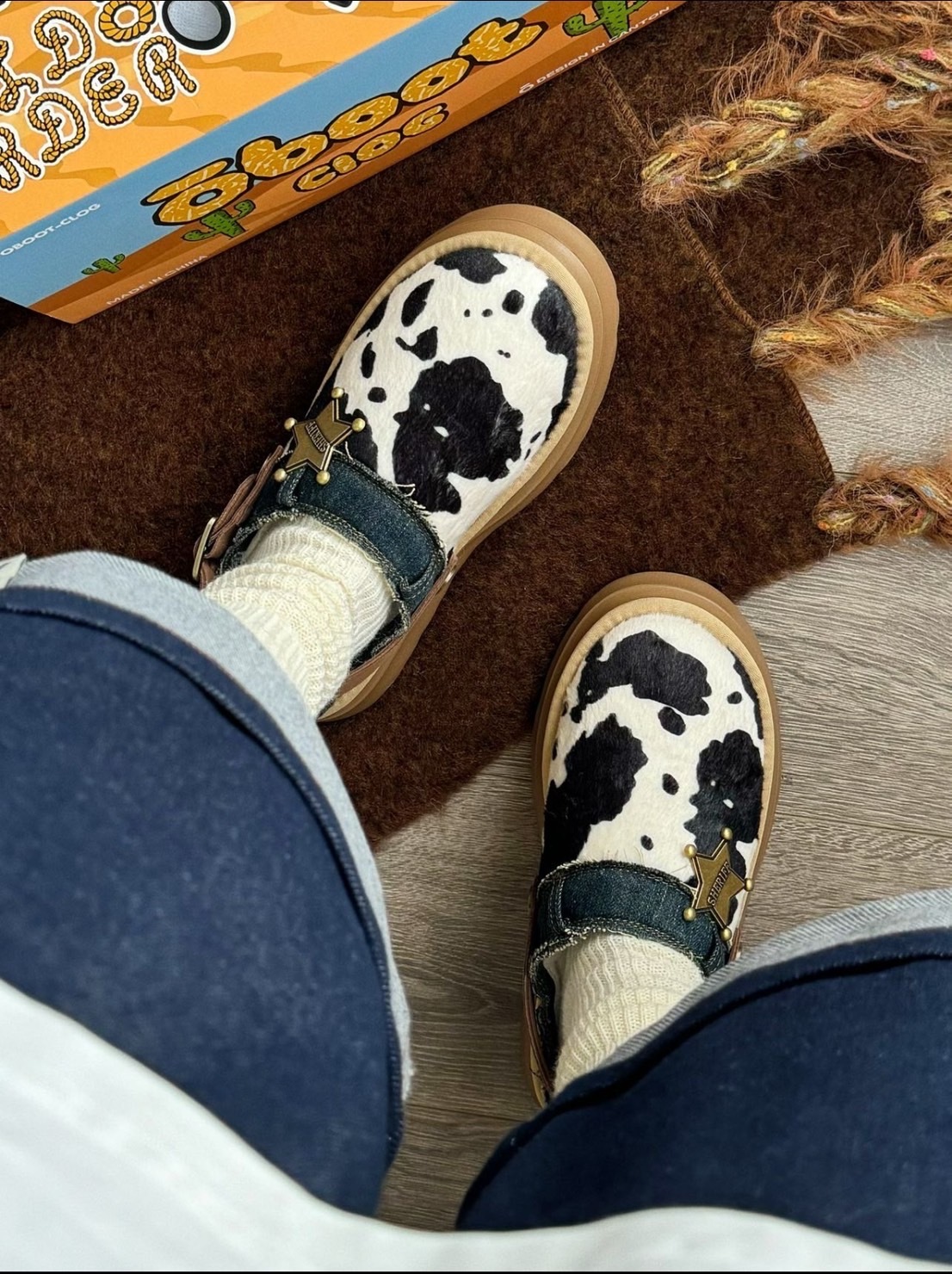 Disney 迪士尼 玩具總動員 x Old Order 羊羔毛穆勒鞋 防潑水 乳牛紋 牛仔 胡迪 焦糖底 厚底/預購