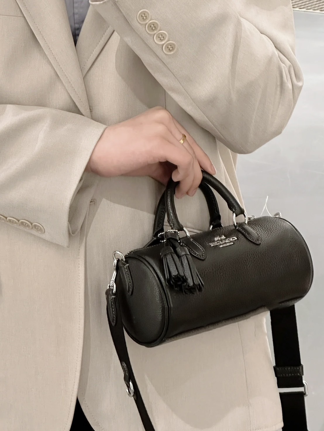 COACH NOLITA 19 筆筒包 手提單肩包 黑 CR830-SVBK