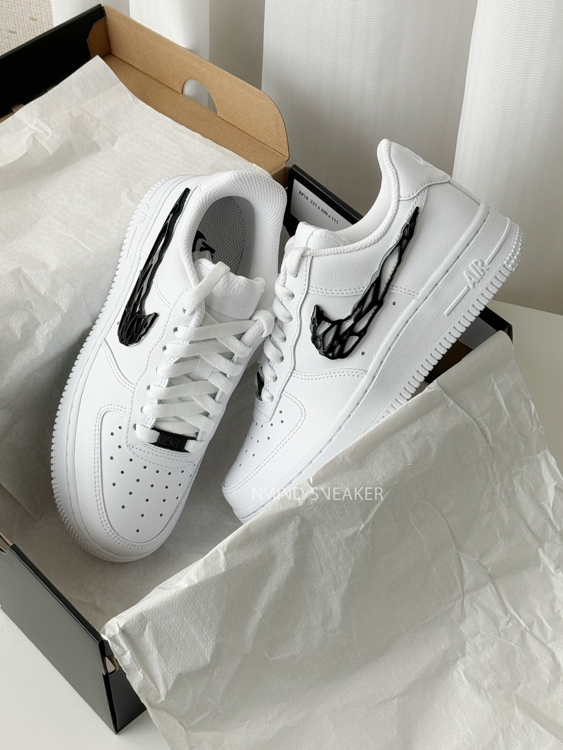 <2025ByeBye👋🏻> NIKE Air Force 1"LIQUID METAL SWOOSH"  溶解液態 金屬黑勾 女鞋