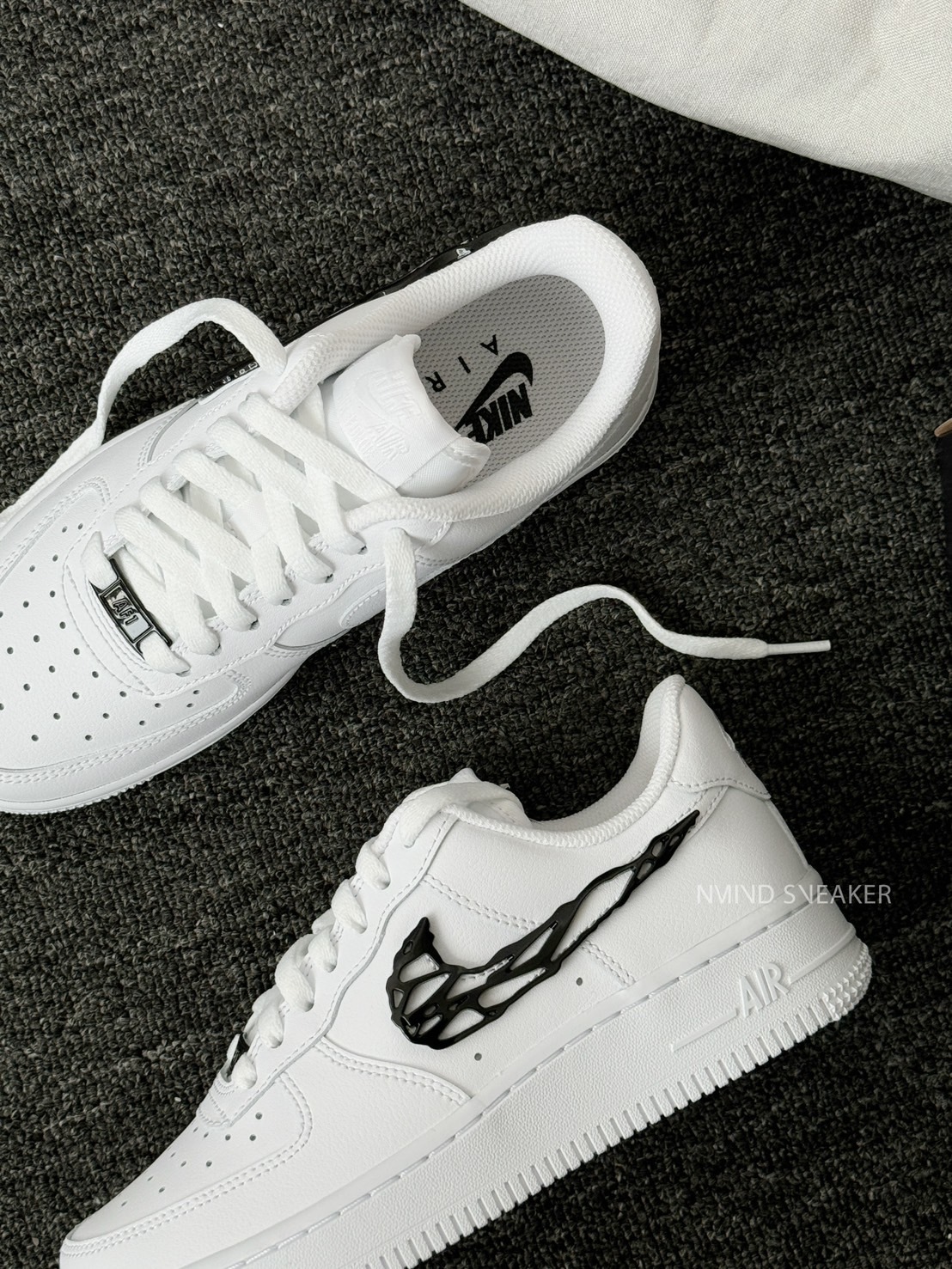 <2025ByeBye👋🏻> NIKE Air Force 1"LIQUID METAL SWOOSH"  溶解液態 金屬黑勾 女鞋