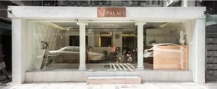 M-palace Leqing Store's interior photo