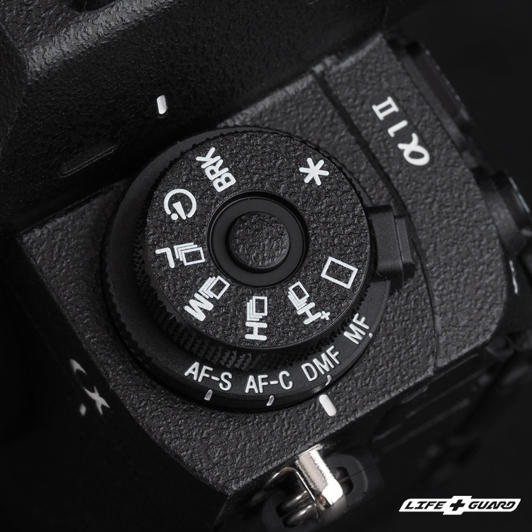 LIFE+GUARD 專用相機貼膜｜黑色砂紋質感設計