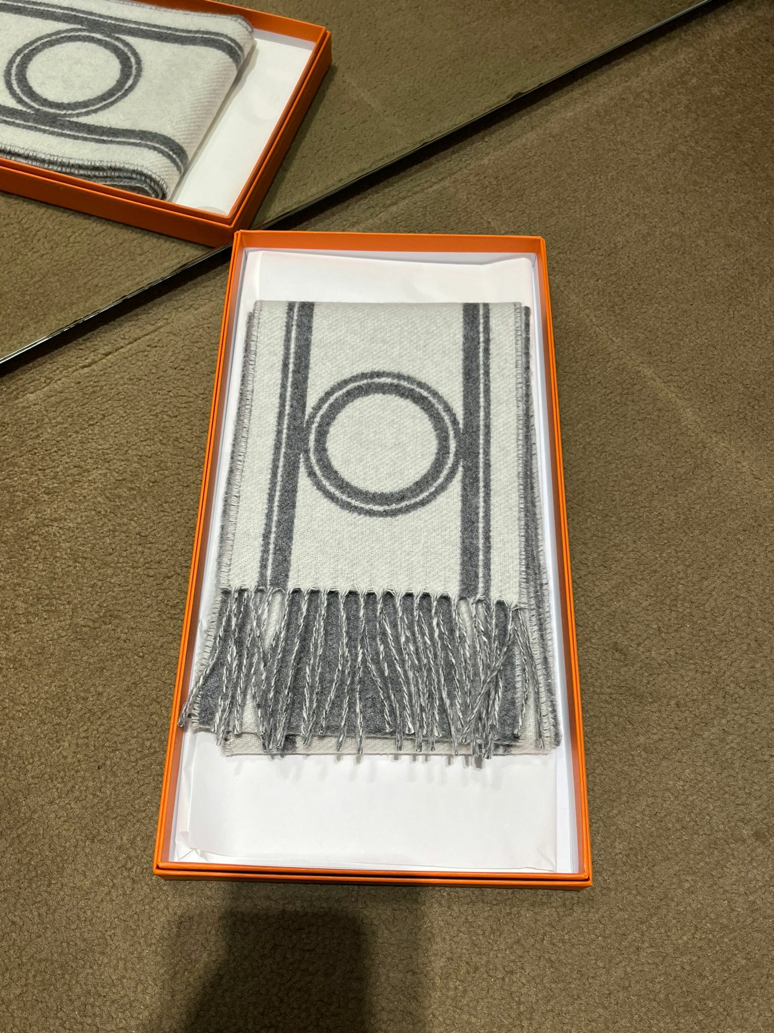 Casaque bande de repos muffler 15 x 195 cm gris fanelle / Ivoire