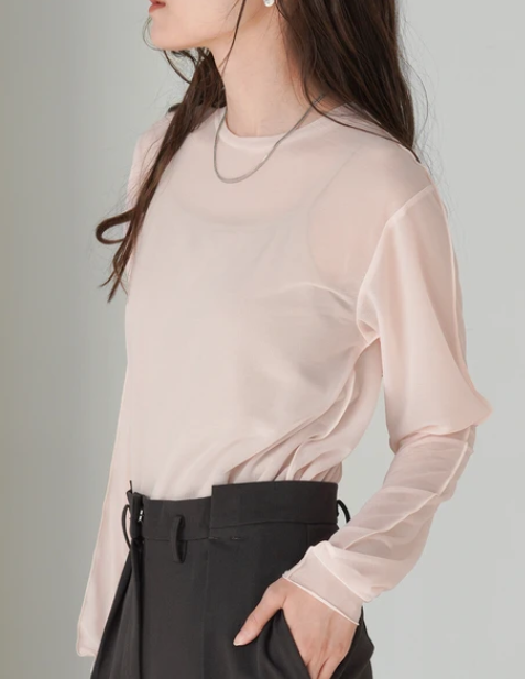 柔和系小透上衣